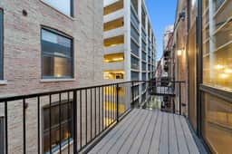 Grand 403